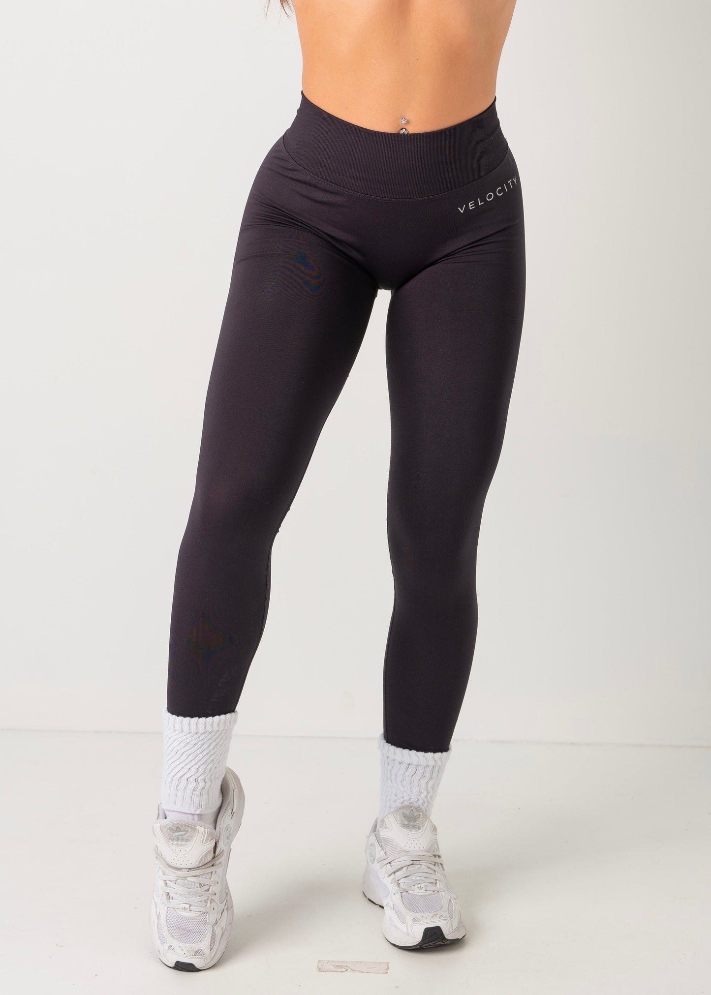 V SCULPT SEAMLESS LEGGINGS - BLACK