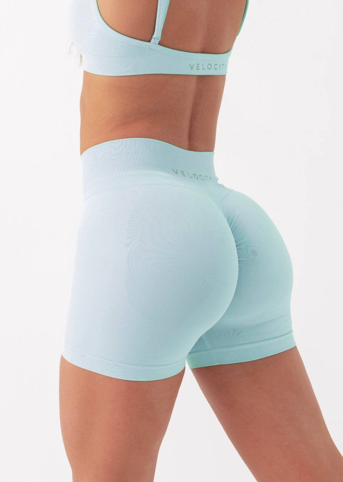 SIGNATURE SCRUNCH SHORTS - SKY
