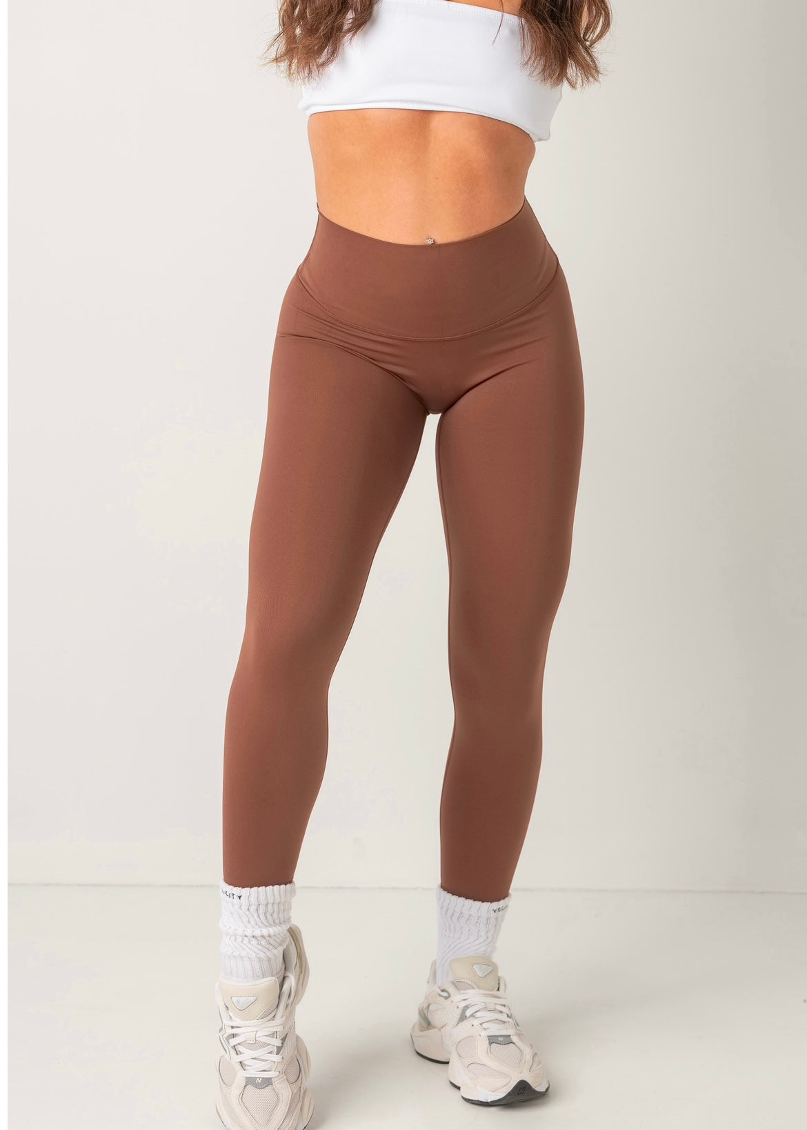 PERFORMANCE LEGGINGS - CHOCOLATE