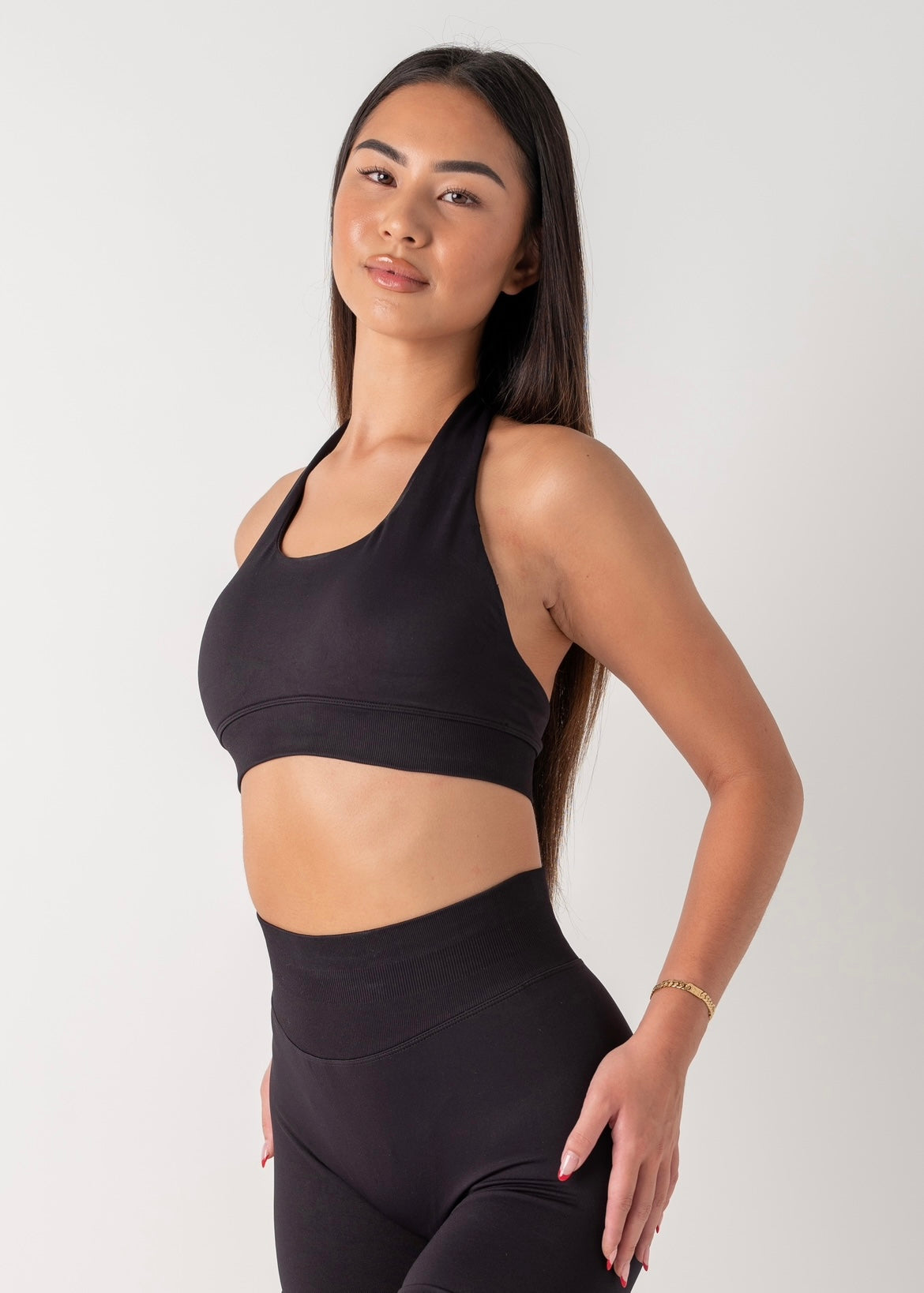 CURVE HALTER BRA - BLACK