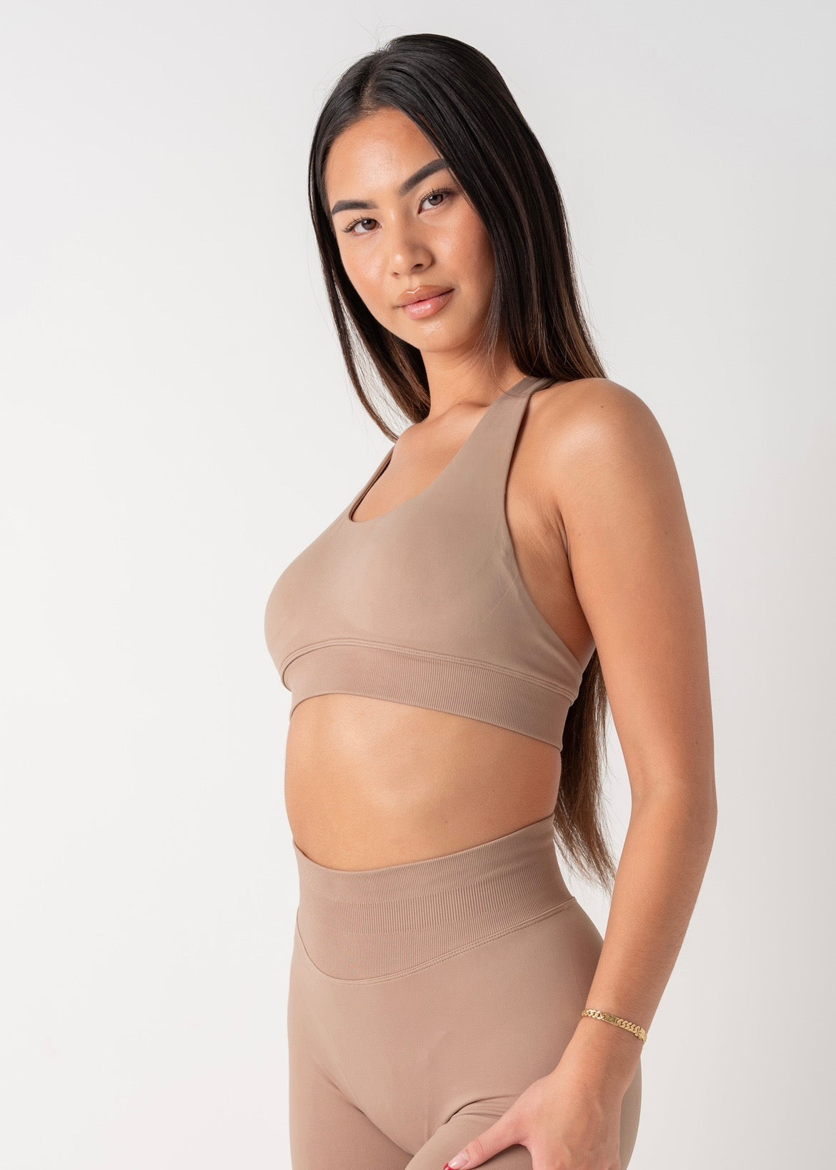 CURVE HALTER BRA - CHESTNUT