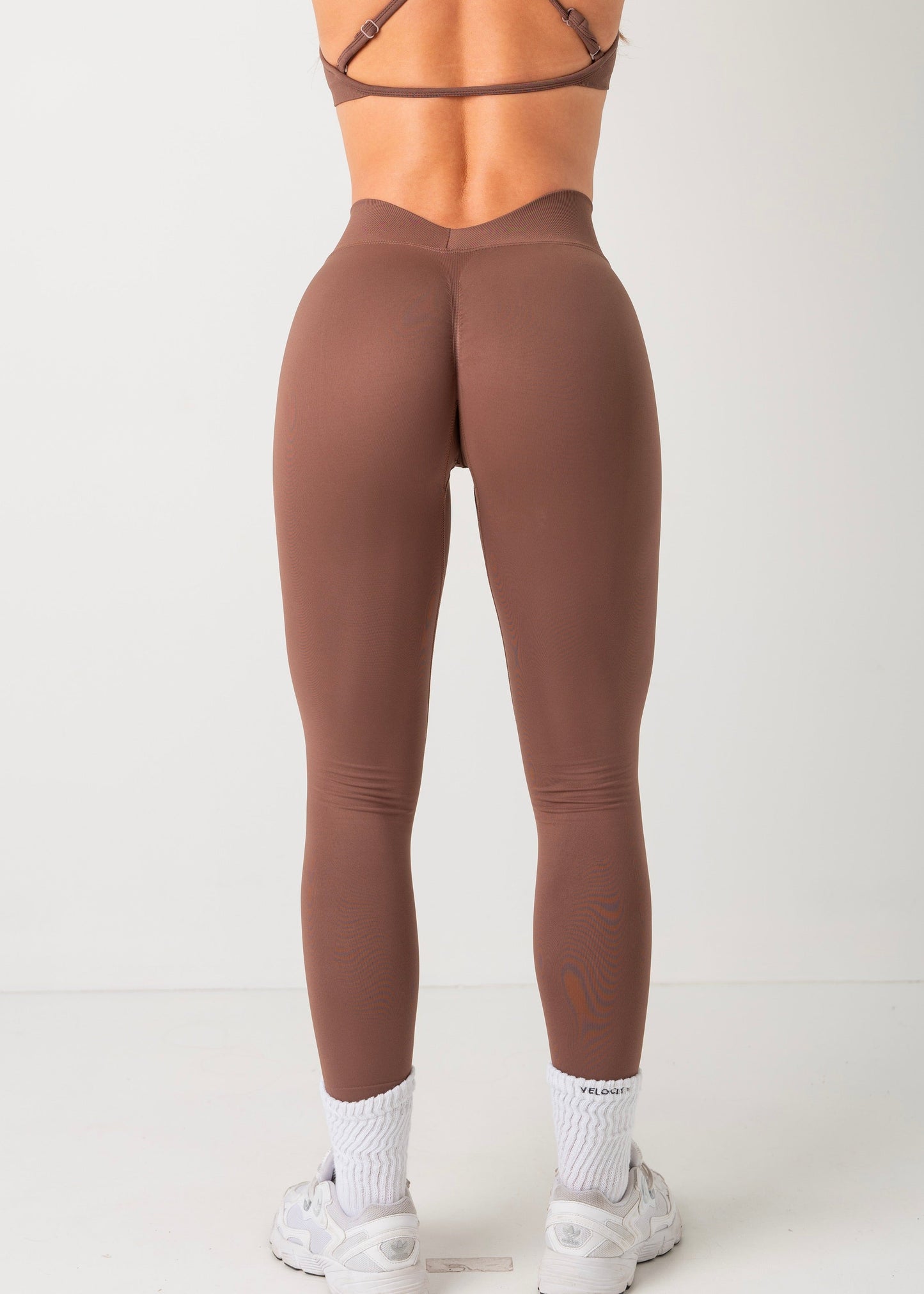 V SCULPT SEAMLESS LEGGINGS - CHOCOLATE