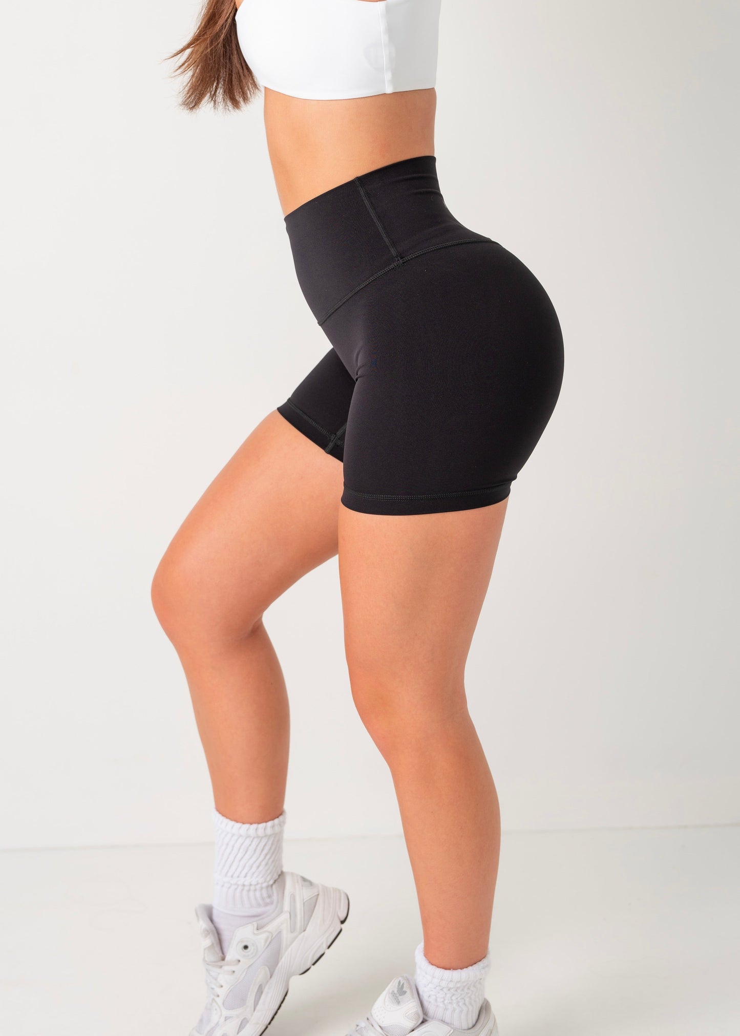 PERFORMANCE SHORTS - BLACK