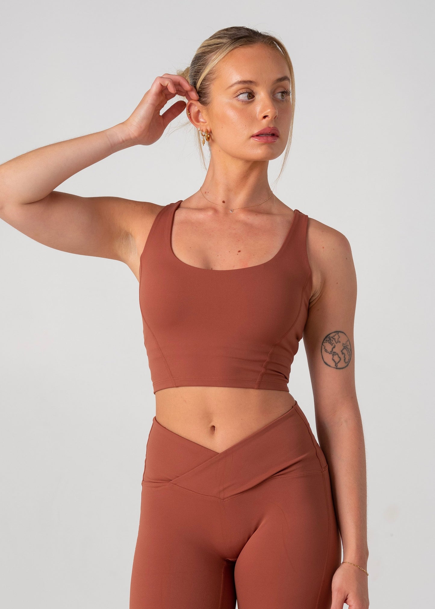LOLA SUPPORT CROP - RUST