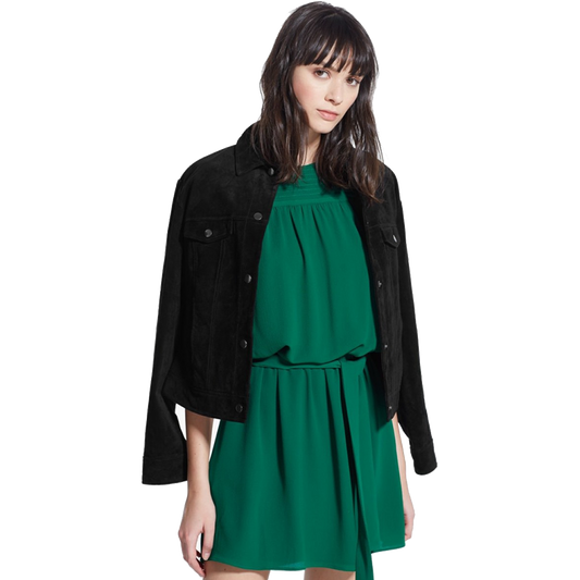 women green n black top