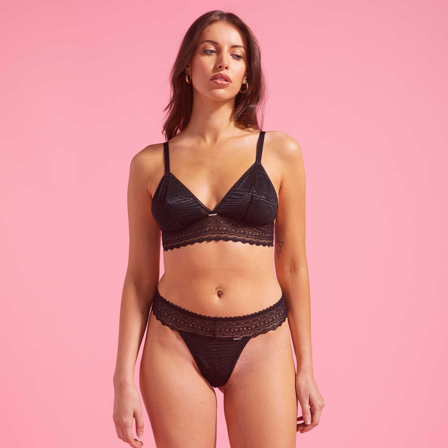 Luxe Lace Black G-string