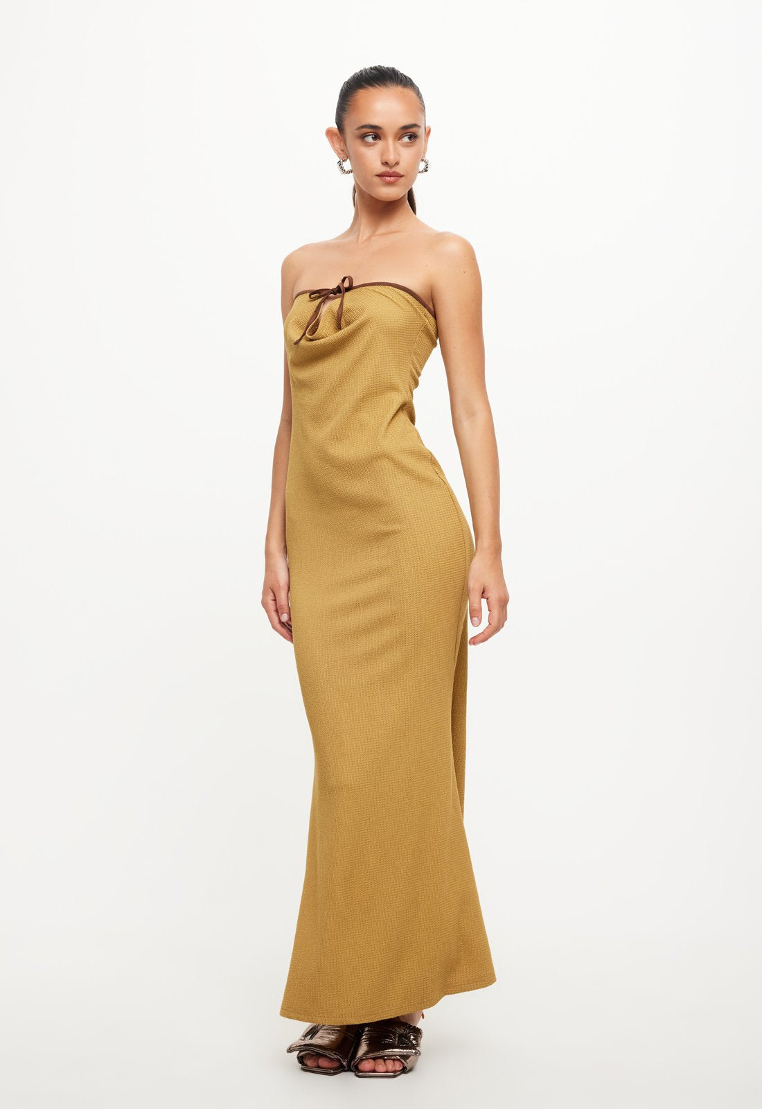 ILLUMINATING MAXI DRESS - GOLD