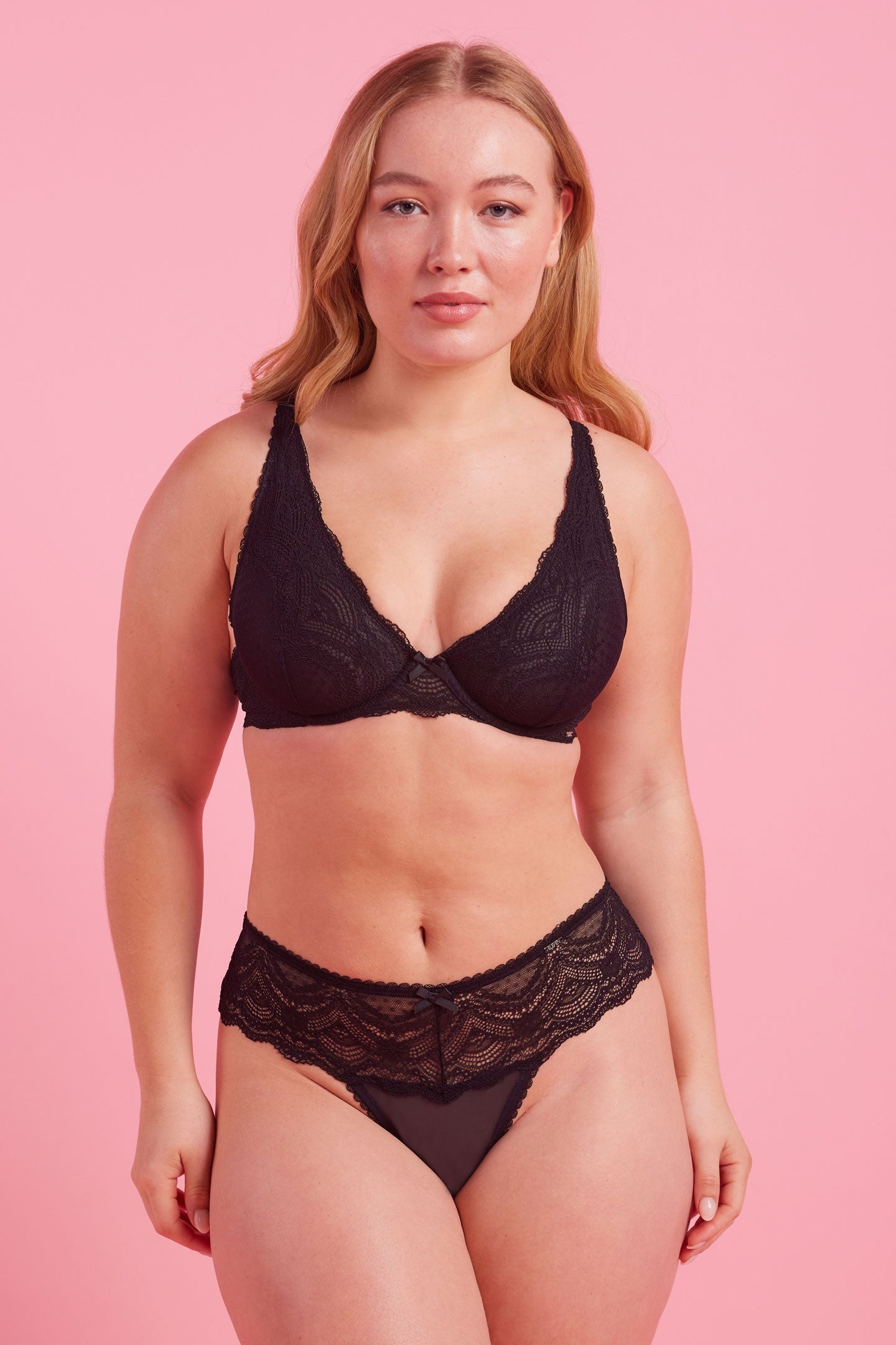 Giselle Black Lace Brazilian